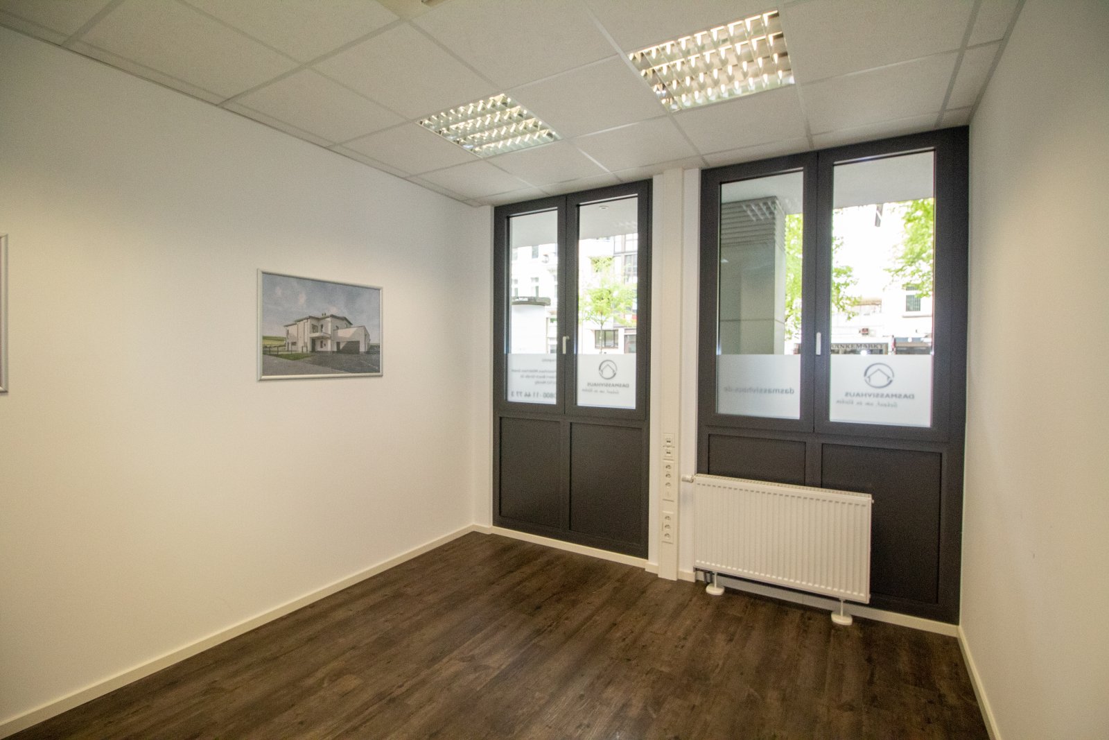 Moderne Bürofläche mit eigenem Eingang in der Dotzheimer Straße!