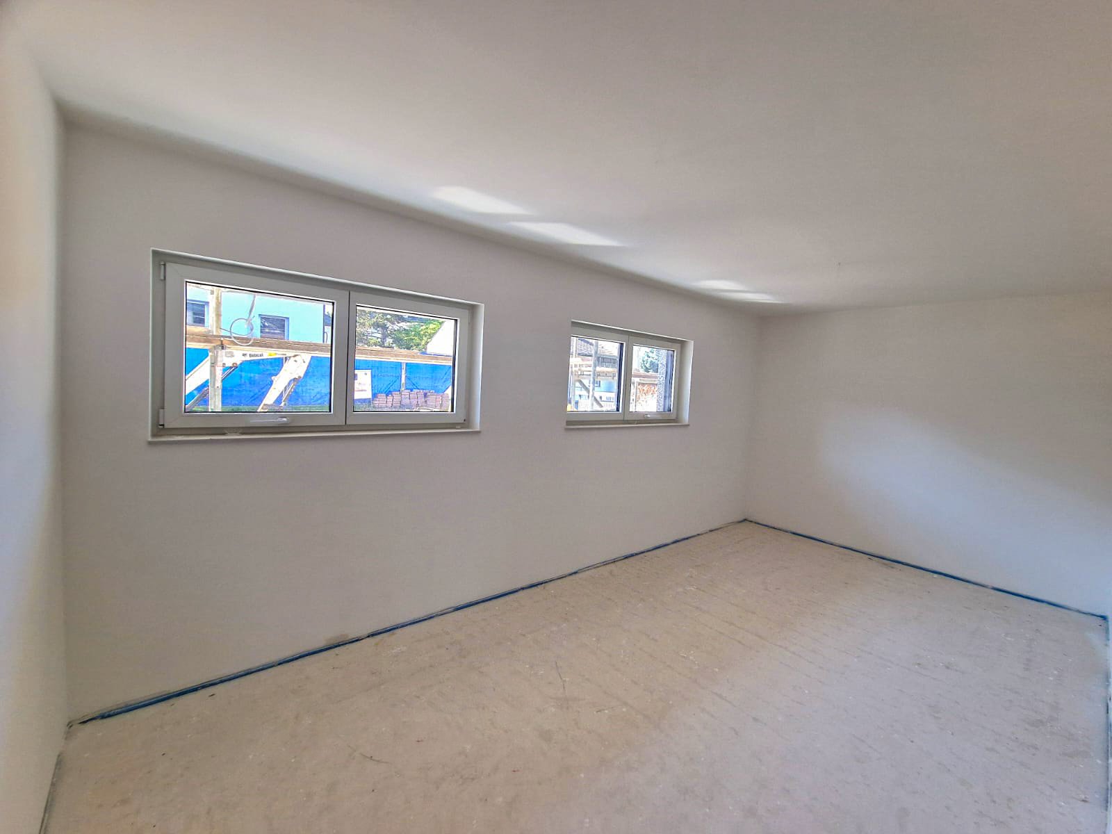 Barrierefreie Neubauwohnung mit Garten, Terrasse und Stellplätzen!