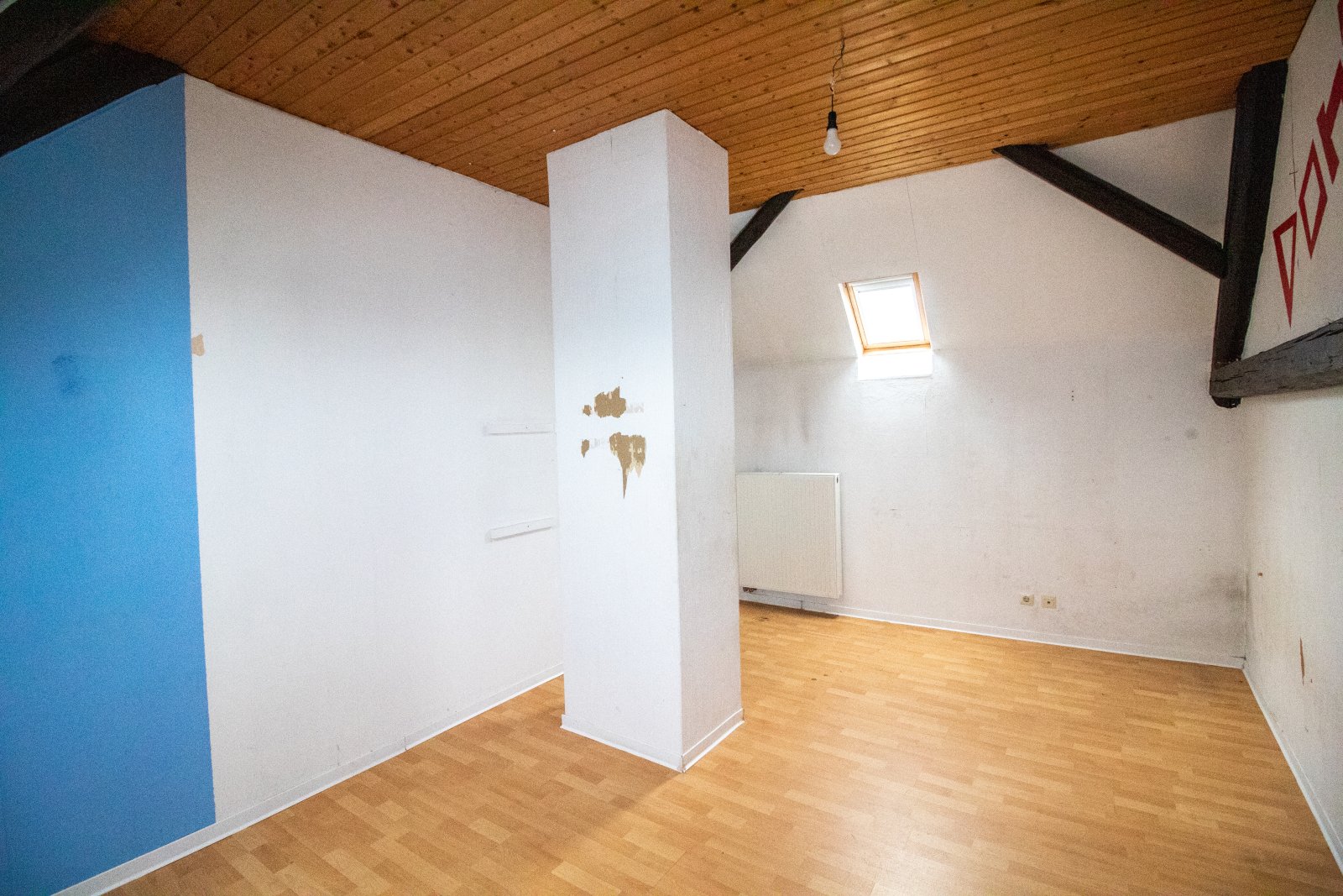 Ein- oder Mehrfamilienhaus mit potenziellem Bauland!