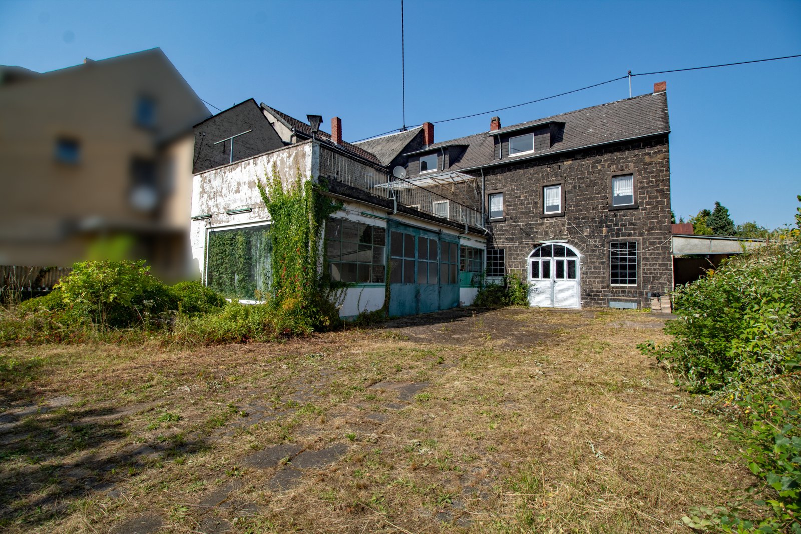 Raum für Visionen: Ein Haus voller Möglichkeiten in zentraler Lage mit zusätzlichem Baugrundstück!