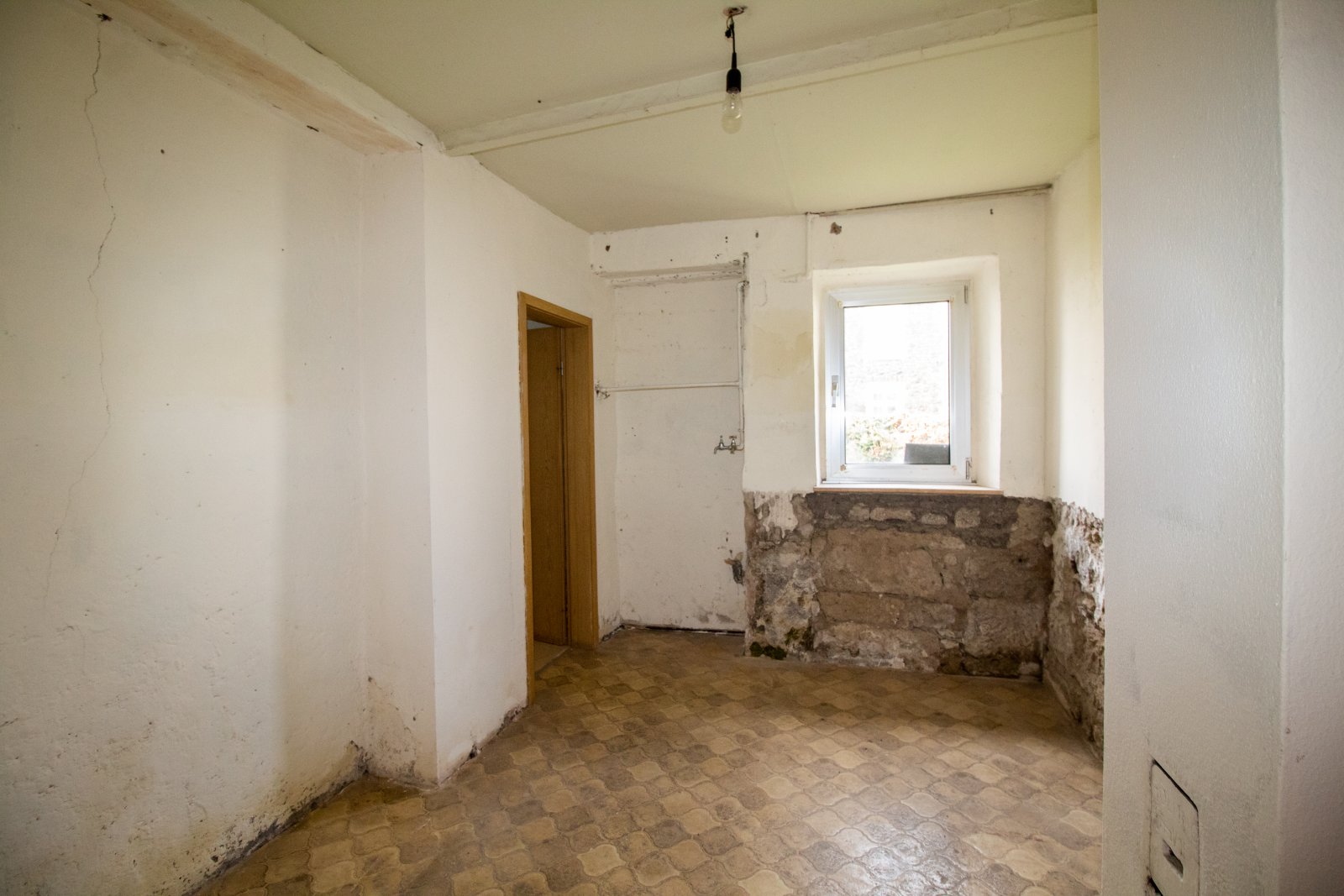 Ihr Haus zum Verwirklichen – Einfamilienhaus mit Potenzial in Bell!