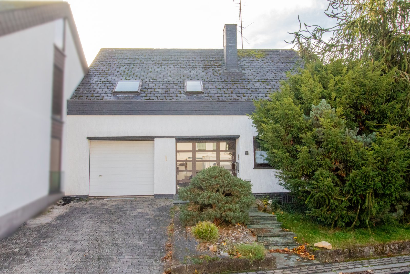 Ihr neues Zuhause – Lichtdurchflutete Räume und ruhige Lage!