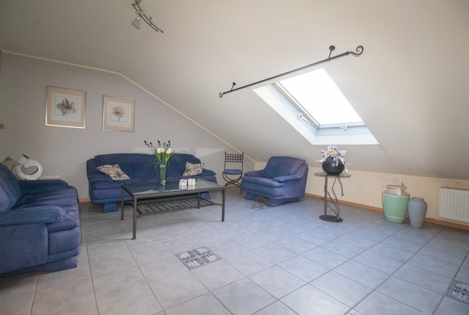 Ihr neues Zuhause – Lichtdurchflutete Räume und ruhige Lage!