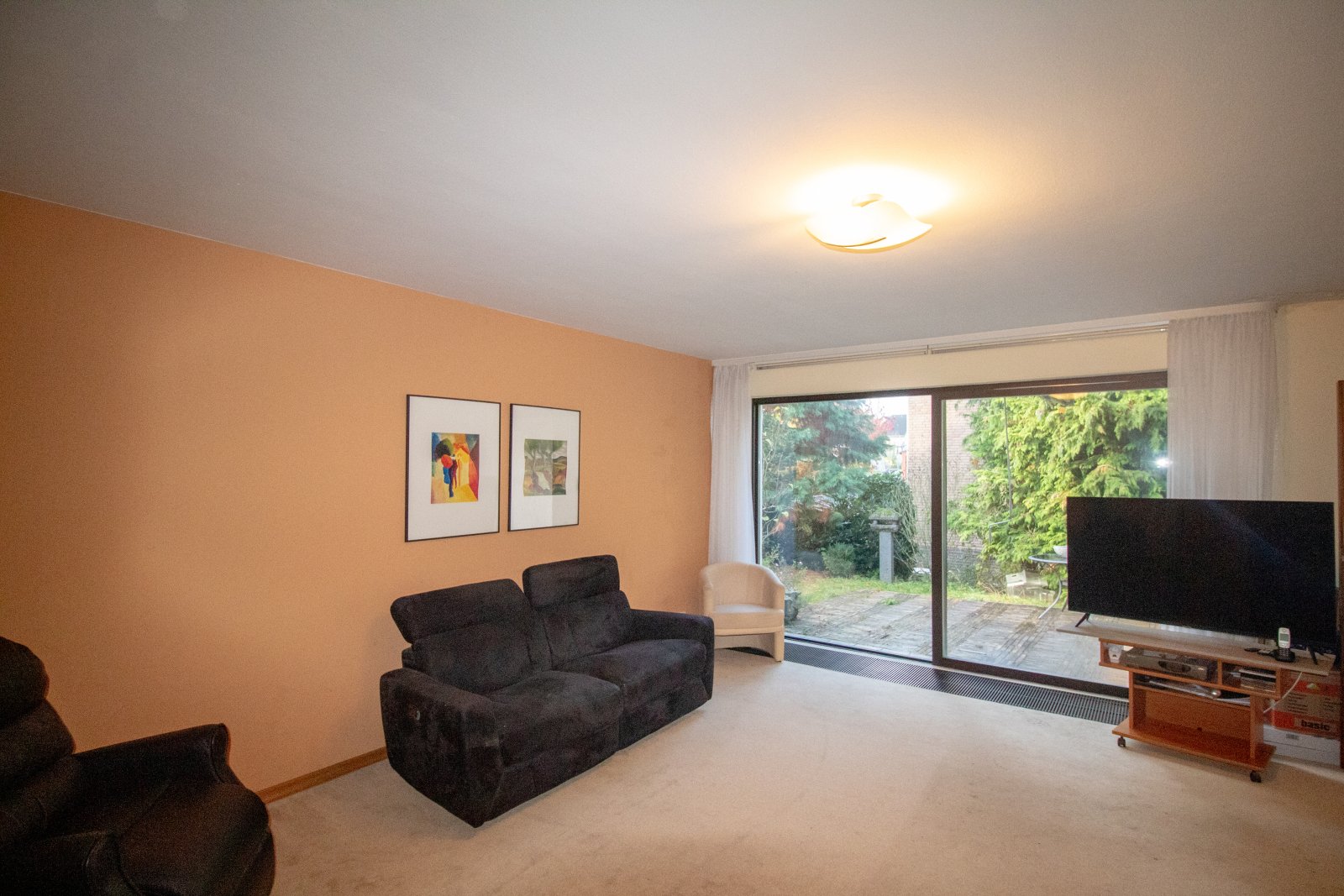 Ihr neues Zuhause – Lichtdurchflutete Räume und ruhige Lage!