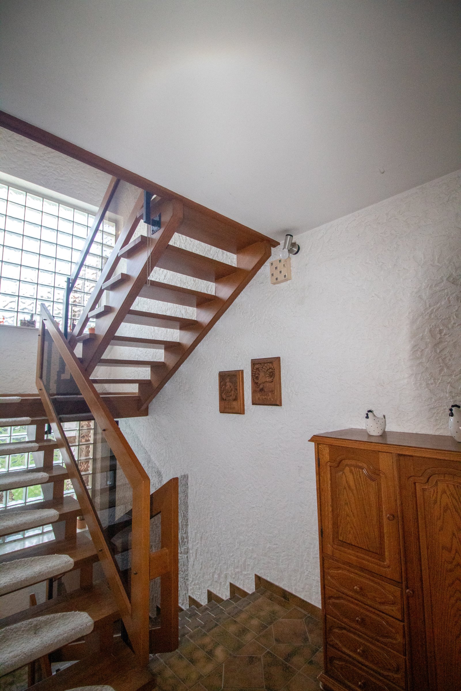 Ihr neues Zuhause – Lichtdurchflutete Räume und ruhige Lage!