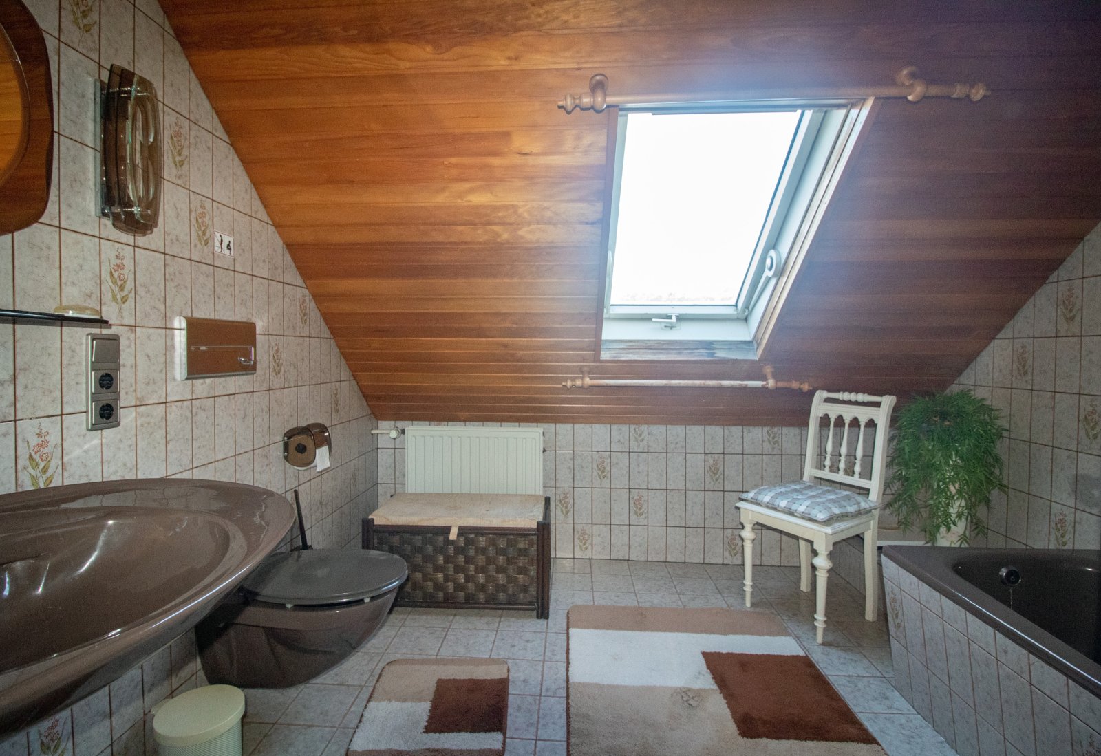 Ihr neues Zuhause – Lichtdurchflutete Räume und ruhige Lage!