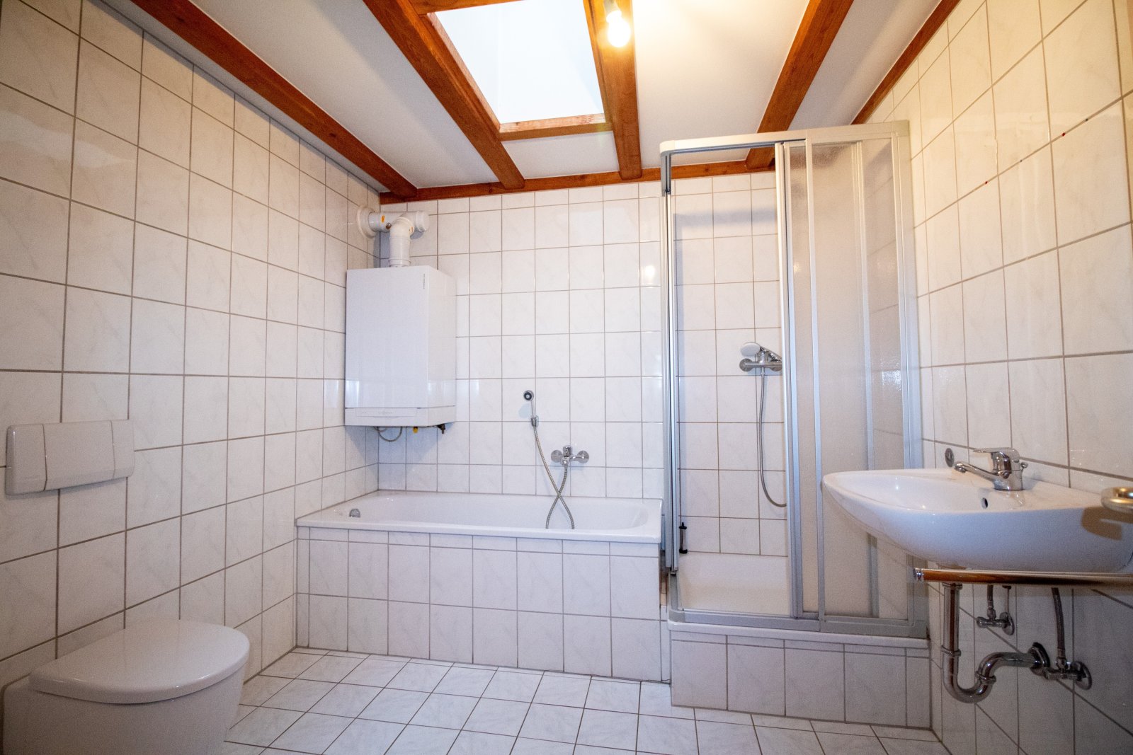 Ihr neues Zuhause: Lichtdurchflutete 4-Zimmer-Wohnung mit Charme!