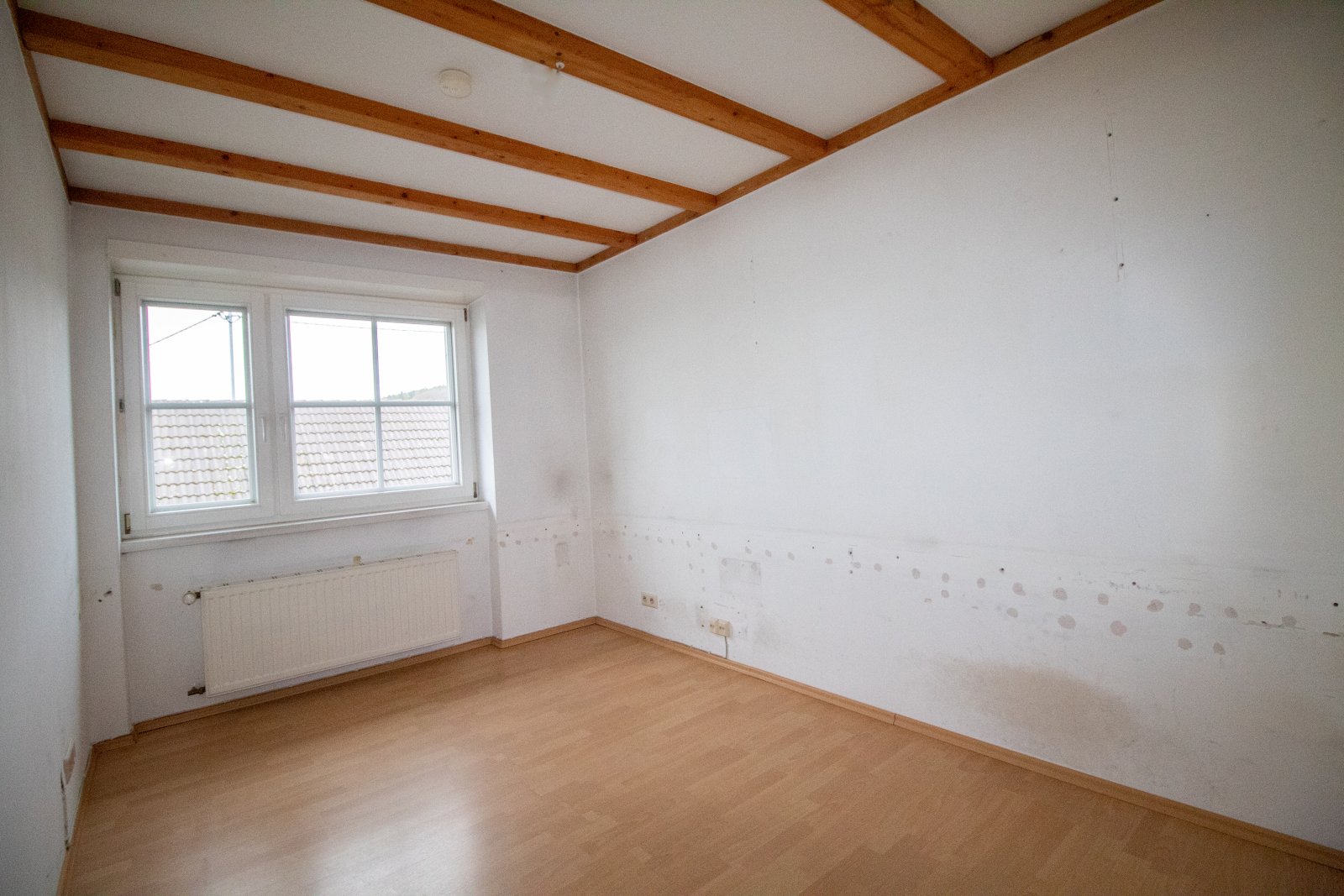 Ihr neues Zuhause: Lichtdurchflutete 4-Zimmer-Wohnung mit Charme!