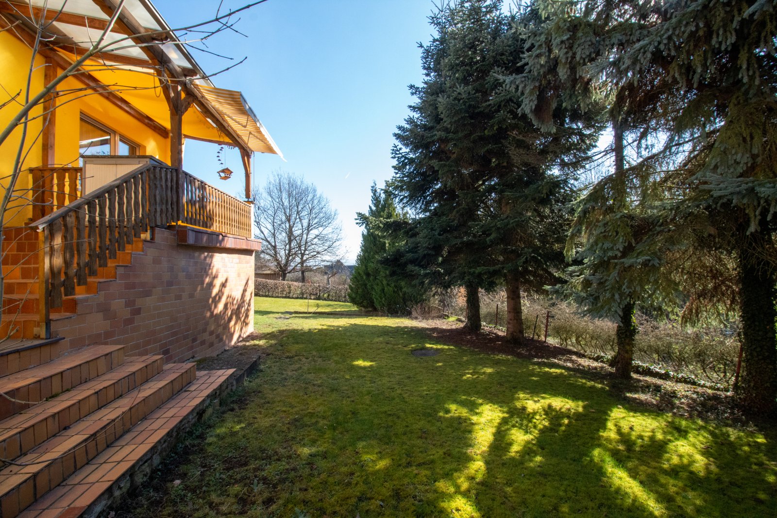 Ihr neues Zuhause: Charmantes Einfamilienhaus mit grüner Oase!