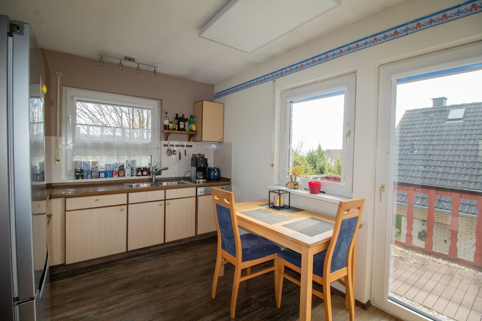 Charmantes Wohnen in der Grafschaft – Solider Bungalow mit zusätzlichem Wohnraum und Wohlfühlambiente!