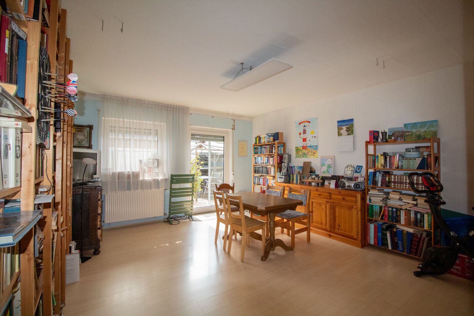 Charmantes Wohnen in der Grafschaft – Solider Bungalow mit zusätzlichem Wohnraum und Wohlfühlambiente!