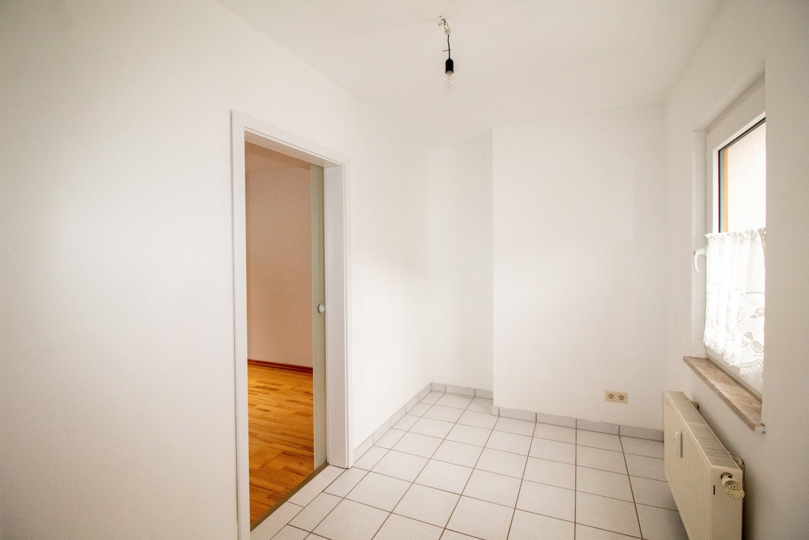 Modernes Wohnen mit Charme – Stilvolle Doppelhaushälfte in Bad Breisig zu vermieten