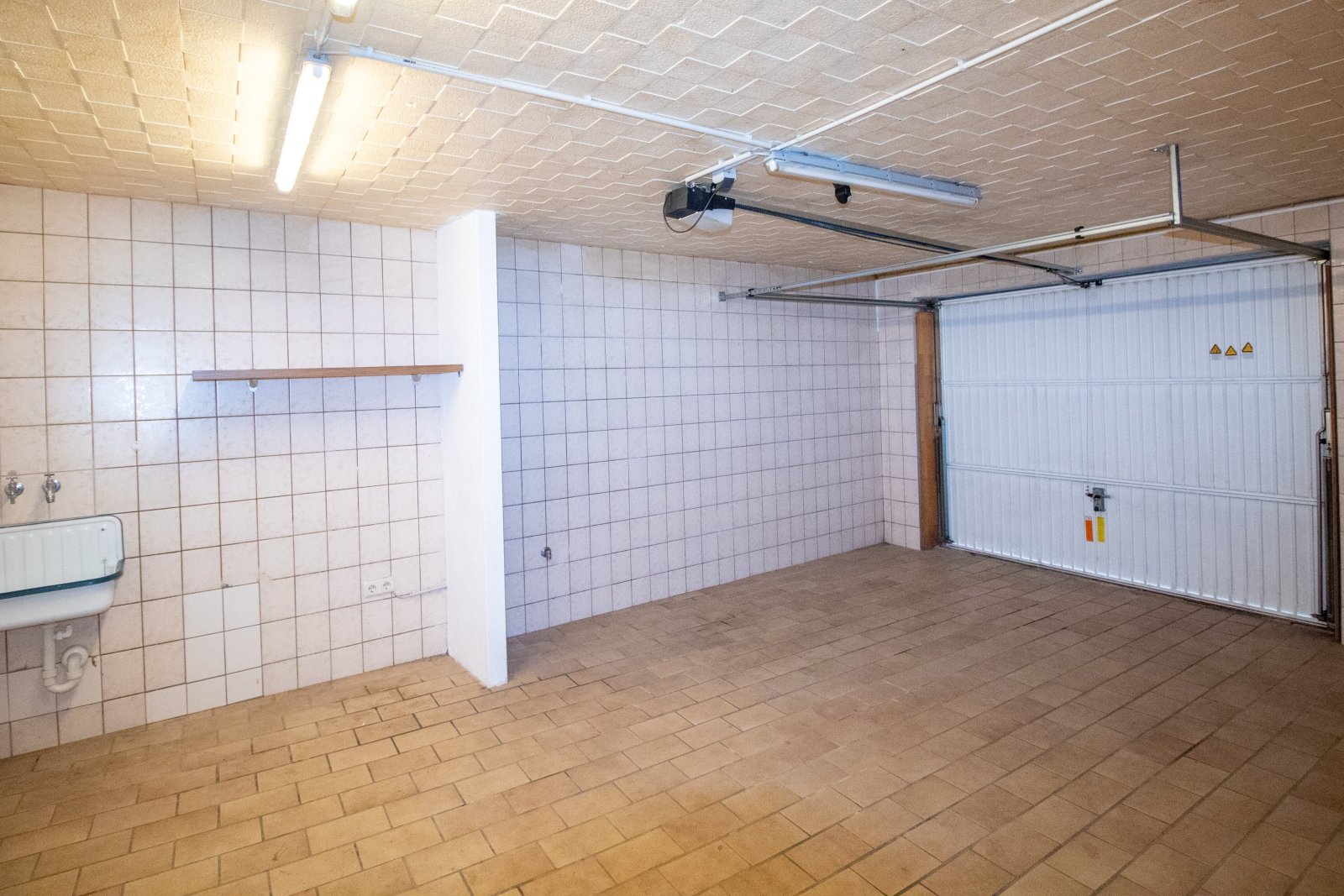 Modernes Wohnen mit Charme – Stilvolle Doppelhaushälfte in Bad Breisig zu vermieten