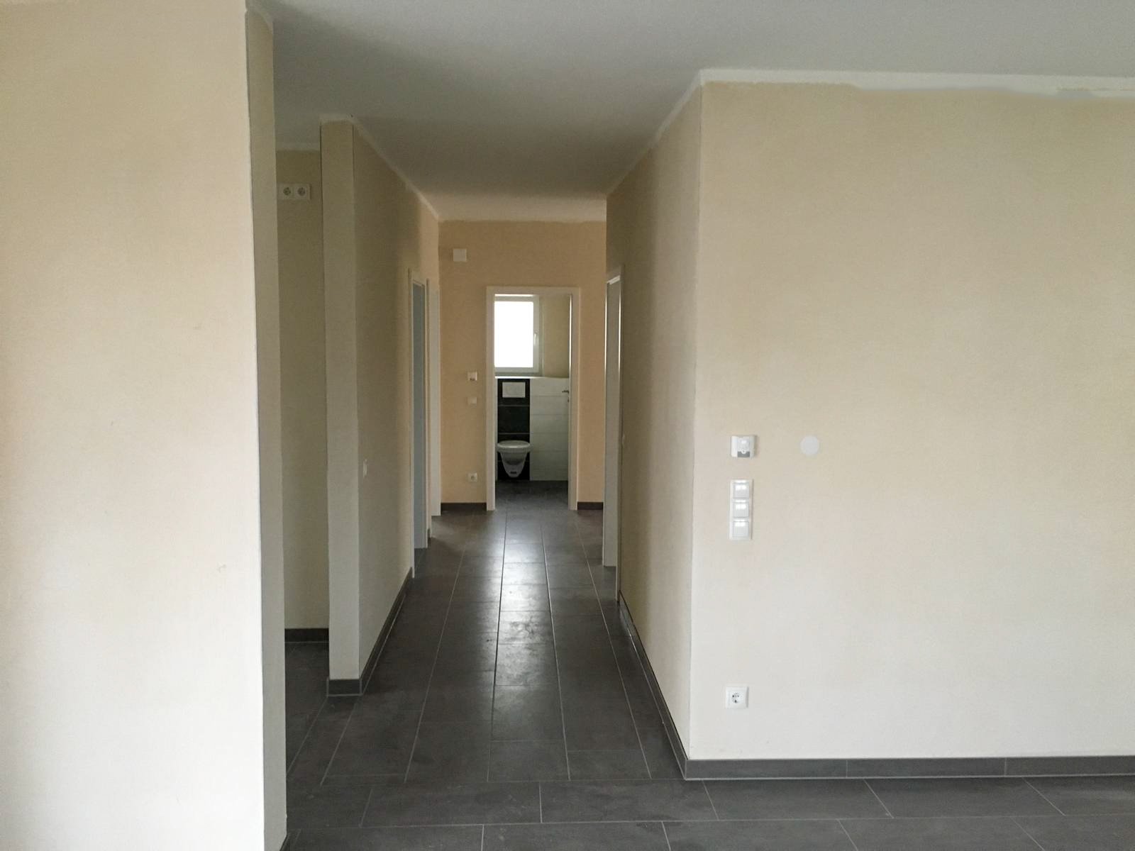 Elegante Erdgeschosswohnung mit Garten und Garage – Wohnen in Mayen mit Stil und Komfort