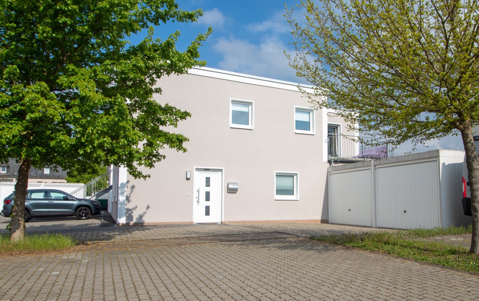 Top moderne Eigentumswohnung mit Terrasse und eigenem Eingang!