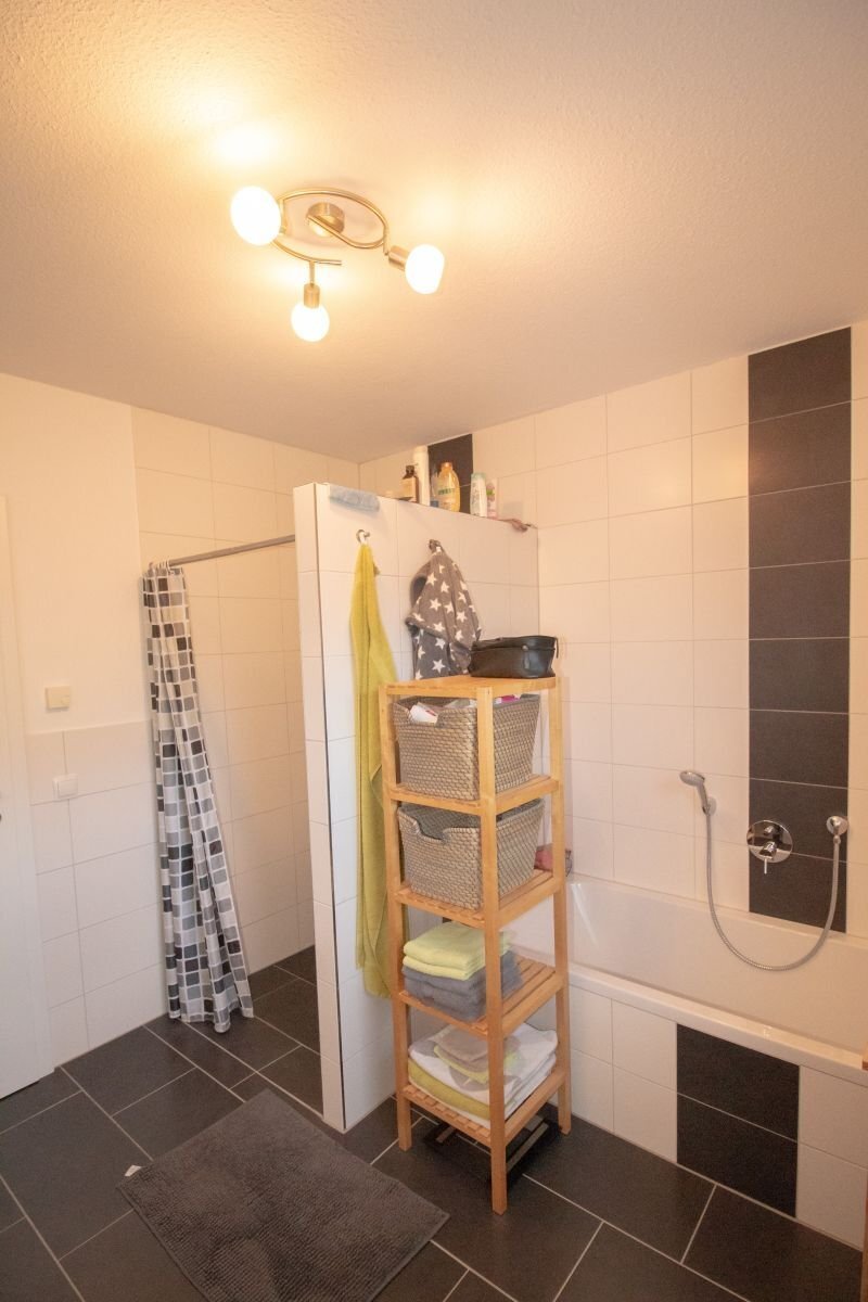 Bad (Beispielwohnung)